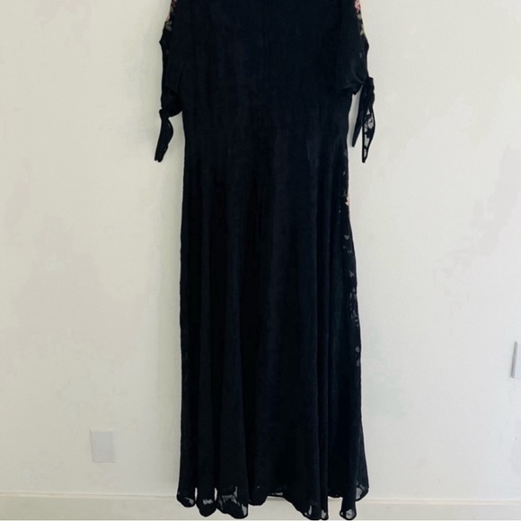 Torrid Black Burnout Chiffon Floral Embroidered Maxi Dress 10 - Picture 4 of 4